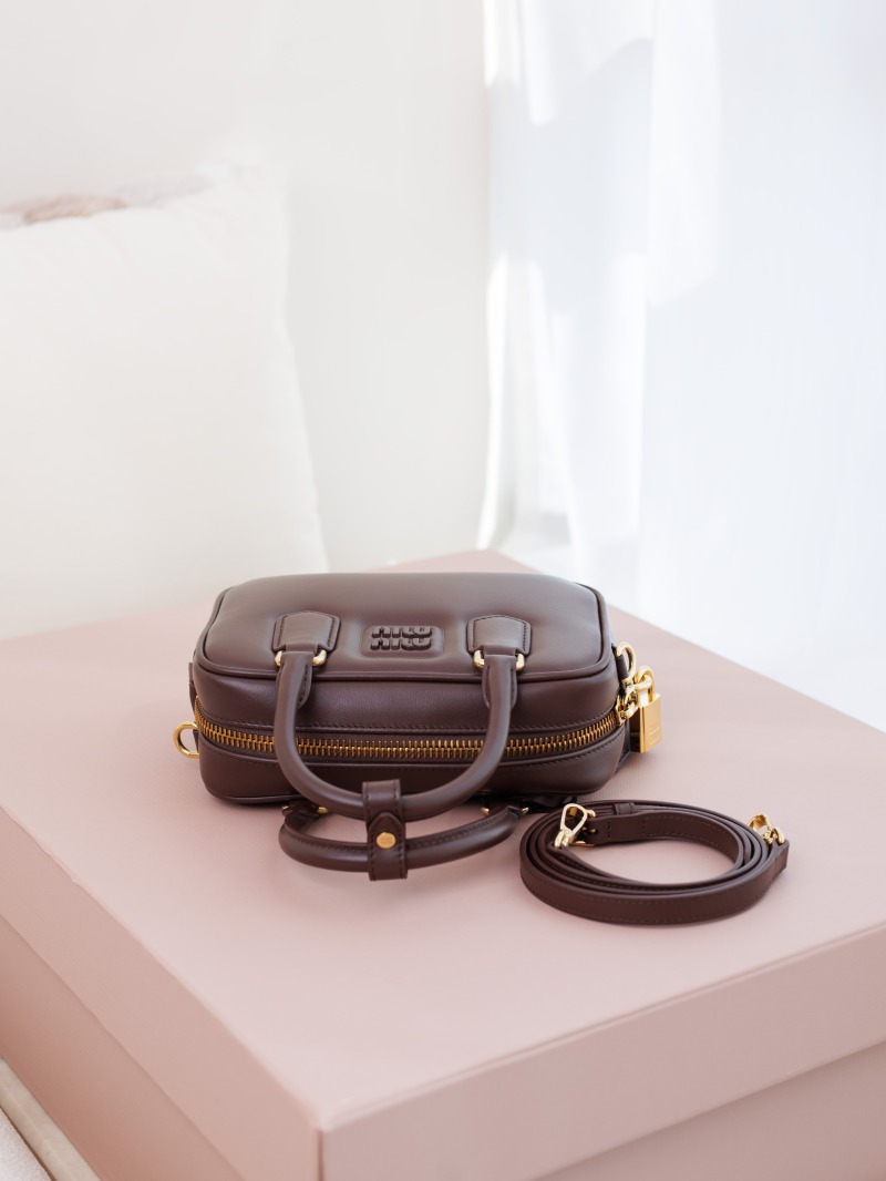 13422362909302701.jpg